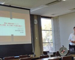 豊橋市中央図書館 玄関